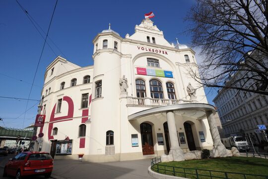 &#x0412;&#x0435;&#x043D;&#x0441;&#x043A;&#x0430;&#x044F;&#x20;&#x043D;&#x0430;&#x0440;&#x043E;&#x0434;&#x043D;&#x0430;&#x044F;&#x20;&#x043E;&#x043F;&#x0435;&#x0440;&#x0430;,&#x20;&#x0412;&#x043E;&#x043B;&#x044C;&#x043A;&#x0441;&#x043E;&#x043F;&#x0435;&#x0440;,&#x20;&#x0440;&#x0435;&#x043F;&#x0435;&#x0440;&#x0442;&#x0443;&#x0430;&#x0440;&#x20;&#x0438;&#x20;&#x0431;&#x0438;&#x043B;&#x0435;&#x0442;&#x044B;&#x20;&#x00A9;&#x20;&#x20;Dimo&#x20;Dimov&#x2F;Volksoper&#x20;Wien