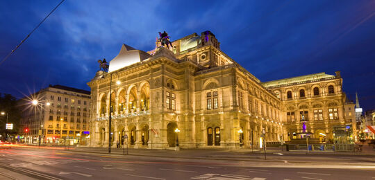 Vista exterior de la Ópera de Viena